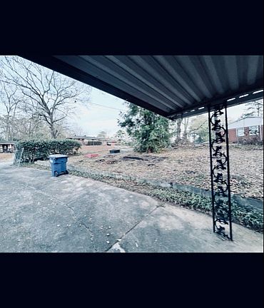 3rd image of 4222 Yates Dr