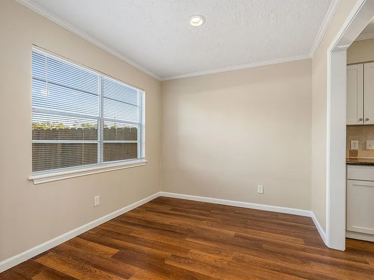 20361 Fieldtree Dr — Photo 12
