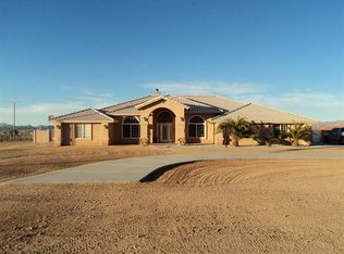 23222 Wren St, Apple Valley, CA 92308