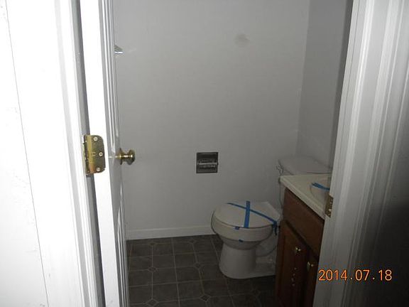 3rd image of 3214 Saint Charles Dr