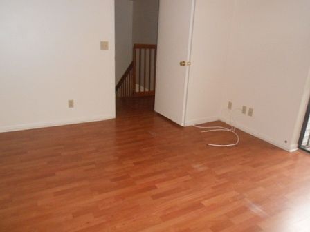 4th image of 2925 SW 11th Pl N