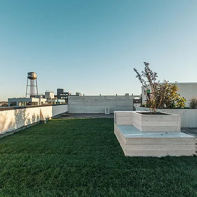 Rented by Nooklyn NYC LLC | media 46