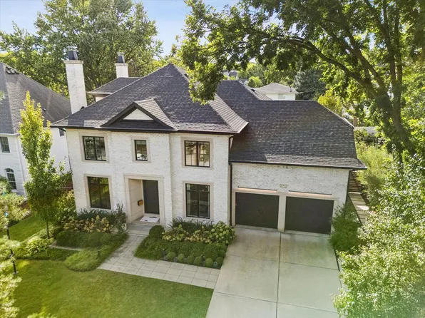 932 Allmen Ave, Hinsdale, IL 60521