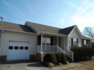 802 Spring Meadow Ln, Lebanon, TN 37087