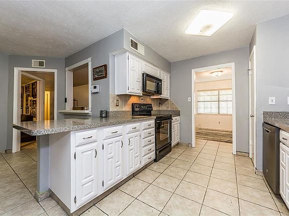 5th image of 2409 Verona Ct