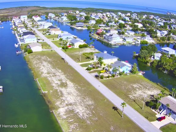 2nd image of 4034 Amberjack Dr