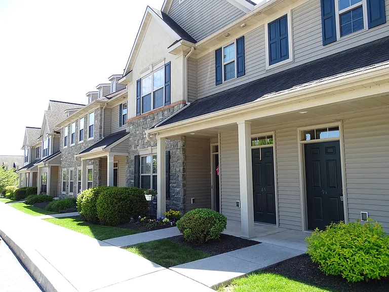 Stonecreek Court — Photo 24