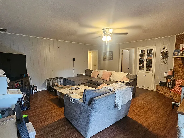 425 Mimosa Dr — Photo 9