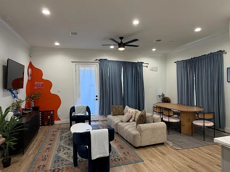 3321 McGowen St — Photo 15