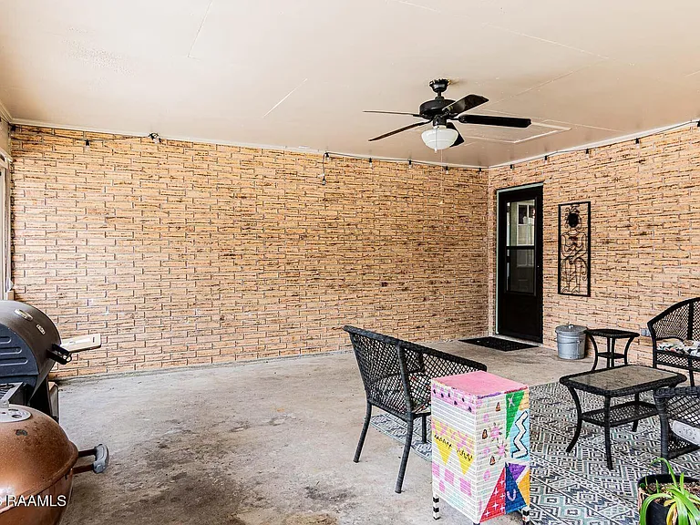 1055 Eddie Ray Rd — Photo 5
