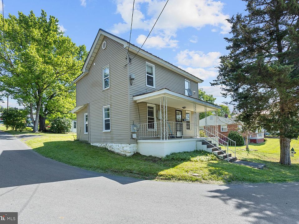 1st image of 670 Branch St