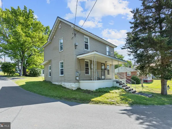 670 Branch St, Strasburg, VA 22657