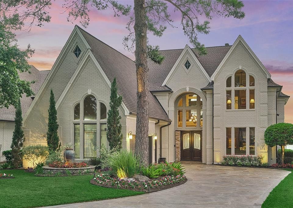 1st image of 85 Sarasota Cir N
