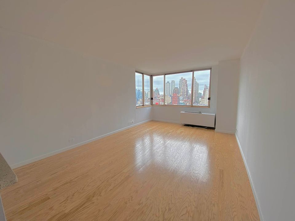 1st image of 350 W 50th St APT 21G