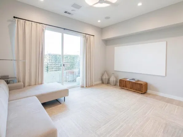 2543 Marine Ave, Gardena, CA 90249