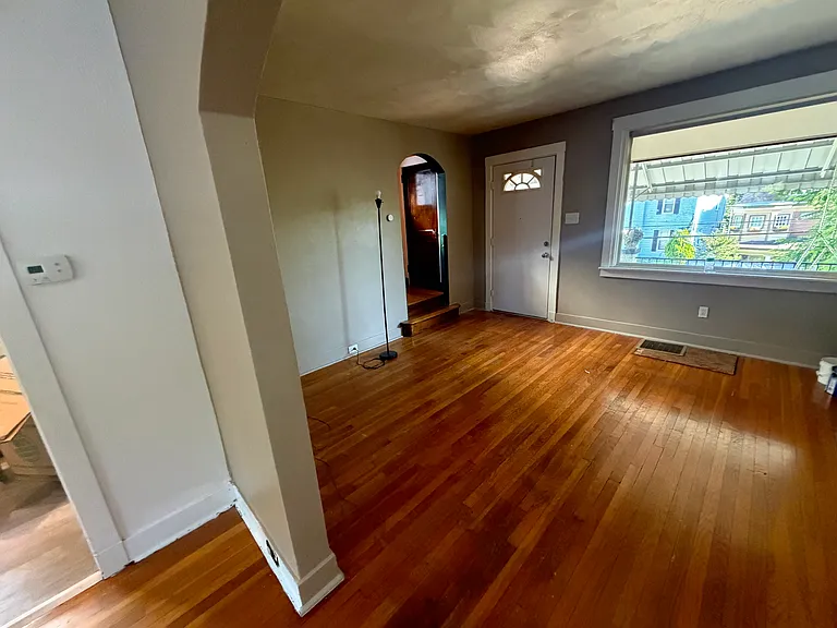 688 Orchard Ave — Photo 4
