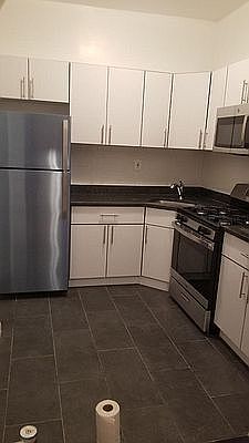 2nd image of 446 E 87th St #B