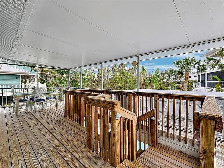 313 Poinsettia Rd — Photo 25