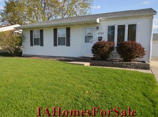1025 Valleyview Dr, Marion, IA 52302