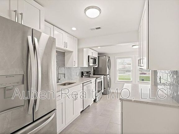 2nd image of 4605 Harrison St #Uni