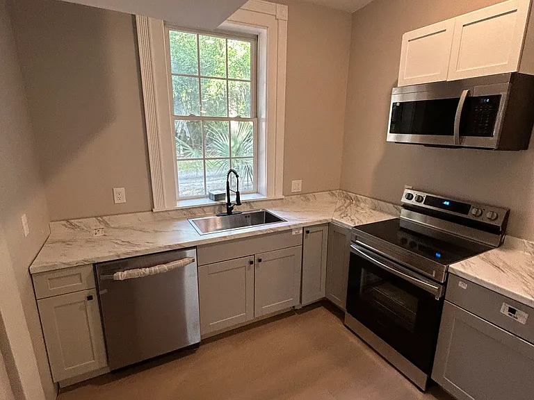 7410 Central Ave #B — Photo 6