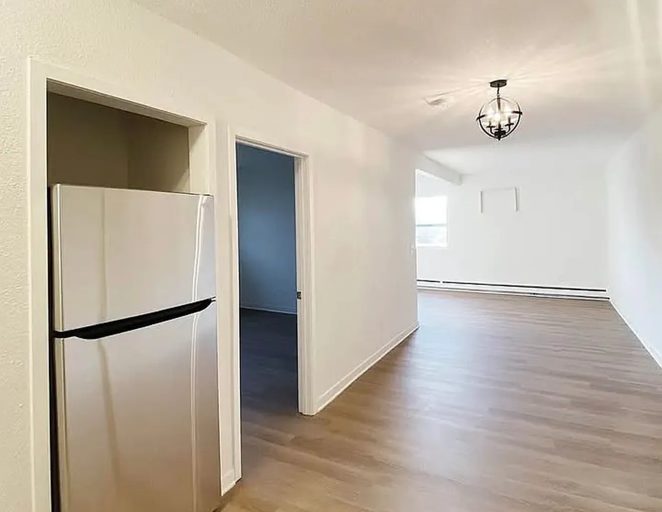 2 bed, $1,695 — Photo 4