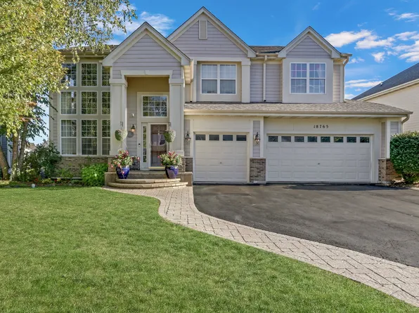 18765 W Westwood Pl, Lake Villa, IL 60046