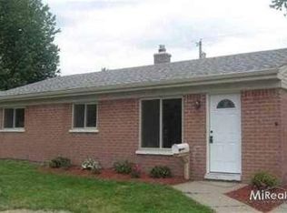 891 E Harwood Ave, Madison Heights, MI 48071
