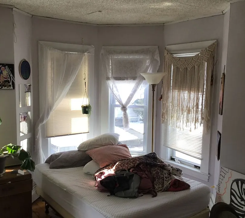 99 Linden St #2