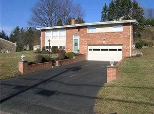 412 Wimer Dr, Pittsburgh, PA 15237