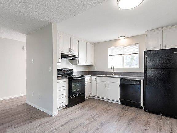 4th image of 1516 N 19th St #7