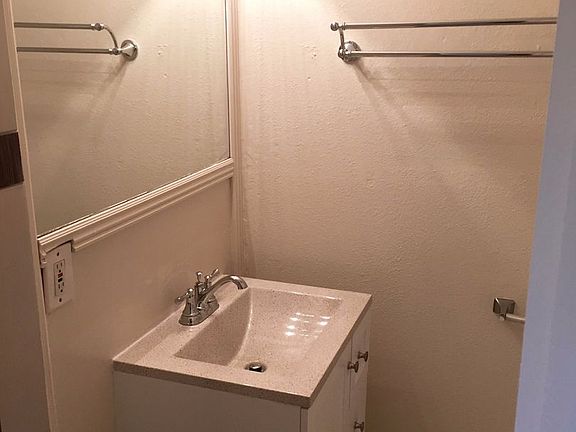 5th image of 2995 Aurora Ave APT B