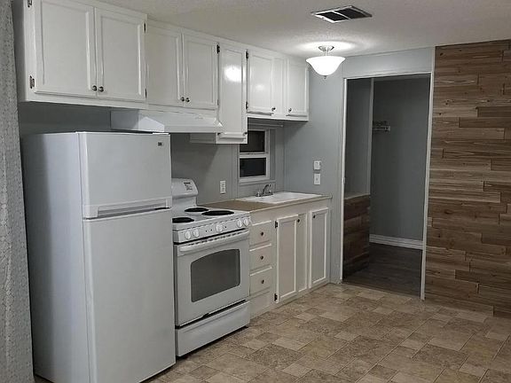 4th image of 207 N 7th St #A