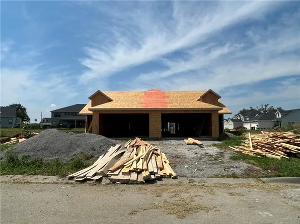 700 Woodland St, Smithville, MO 64089