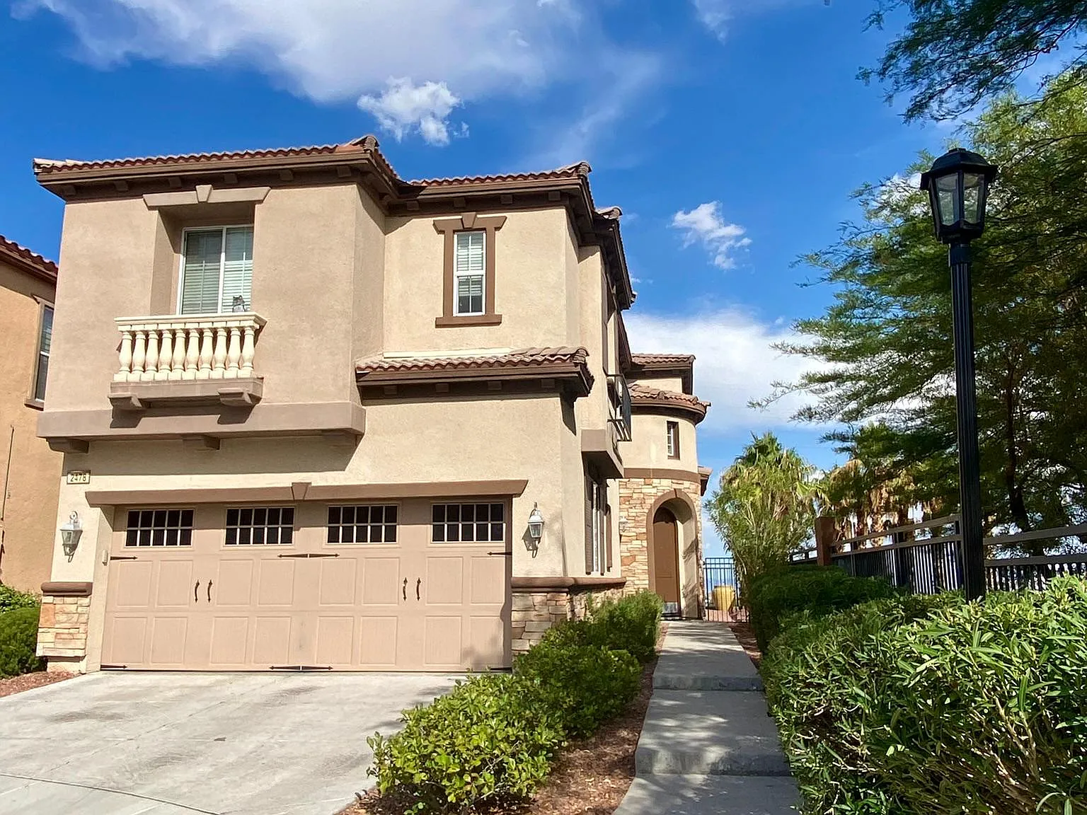 2478 Cordoba Bluff Ct — Photo 1