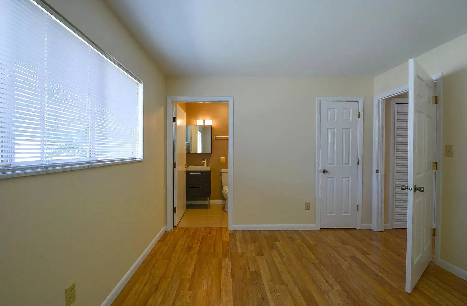 1 bed, 1.0 bath, 650 sqft, $899 — Photo 4
