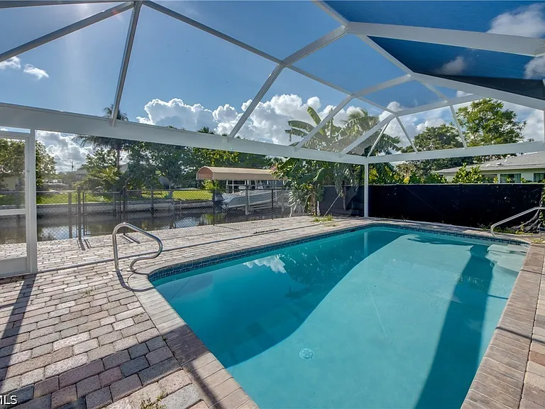 4312 S Pacific Cir — Photo 33