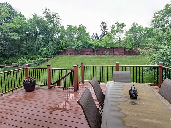 2nd image of 106 Loretta Ln