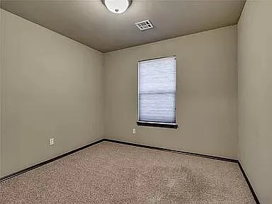 3308 Sharon Dr — Photo 13