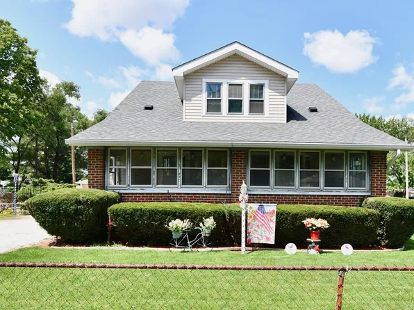 3302 S Mooresville Rd, Indianapolis, IN 46221