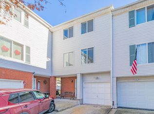 269 Ilyssa Way, Staten Island, NY 10312