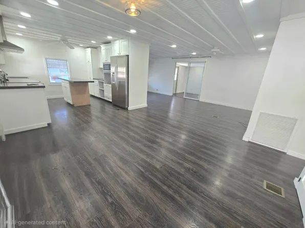 380 Bergen St, North Fort Myers, FL 33903