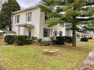 304 E State St, Scottville, MI 49454