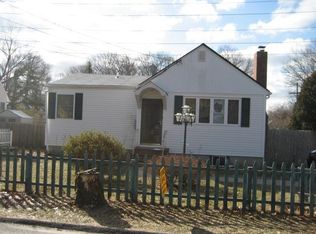 184 King Rd, Rocky Point, NY 11778
