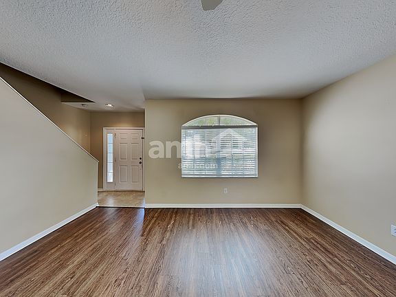 3rd image of 11002 Newbridge Dr