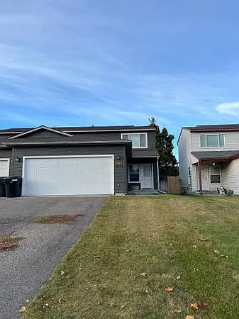 3 bed, 2.5 bath, 1456 sqft, $2,350 — Photo 2