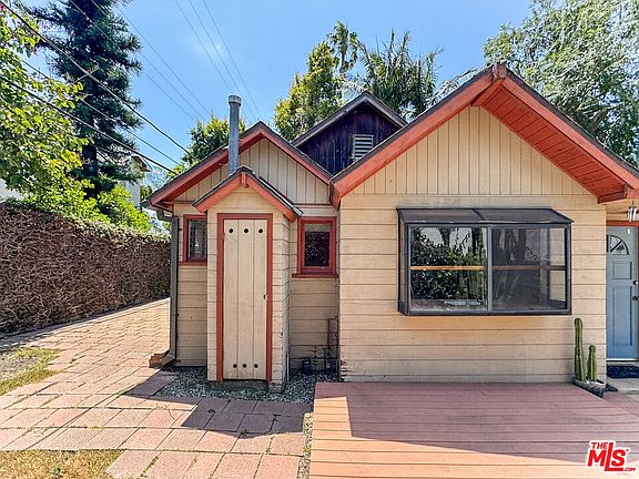 5th image of 3124 Veteran Ave