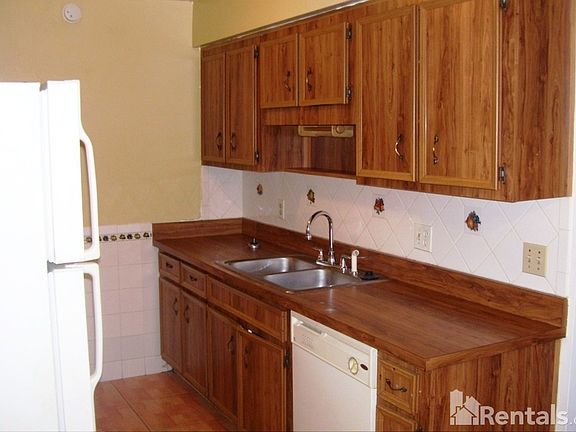 4th image of 2754 Devie Ct