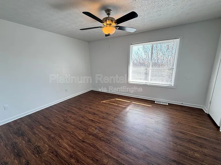 3282 Highpoint Ct — Photo 12