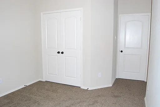 315 Orbit Dr — Photo 9